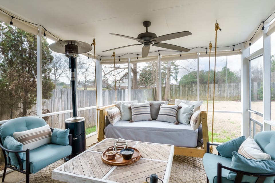 Screened in patio