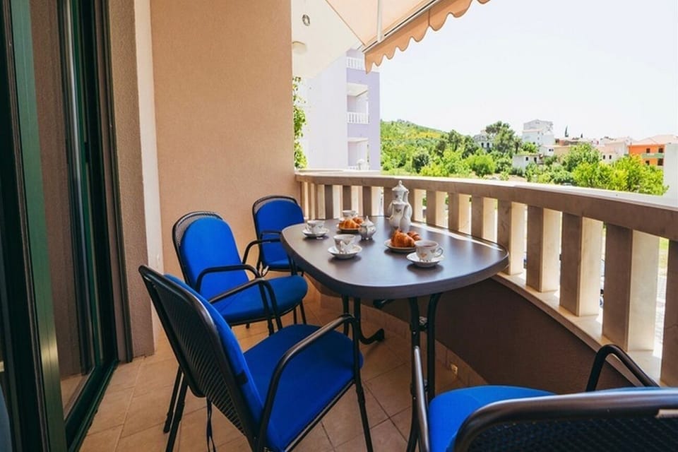 Balcony 1