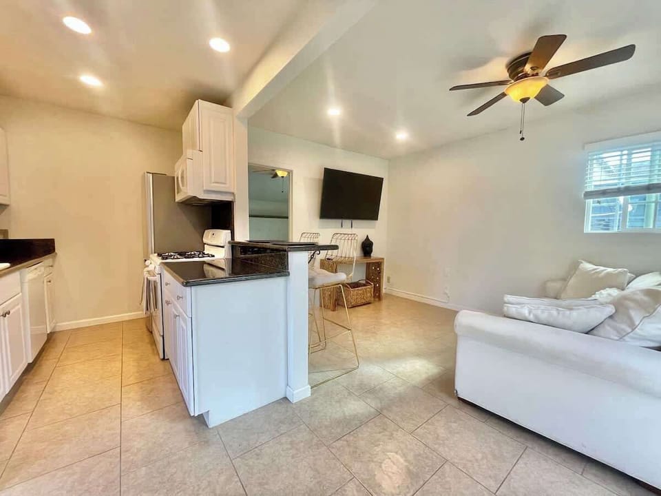 You got everything you need in this space!