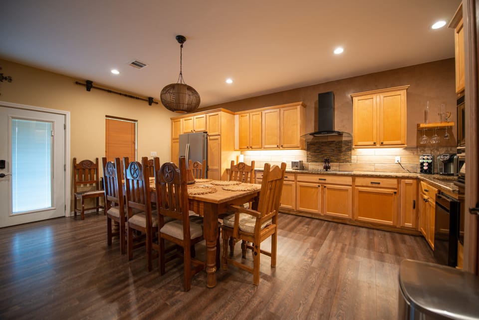 Dining area / Kitchen