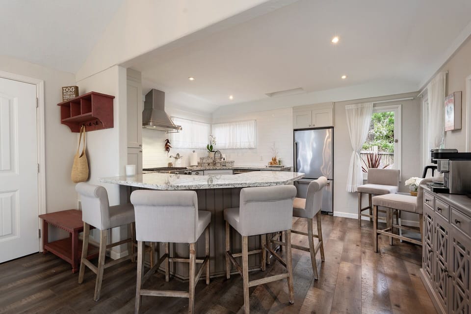 Kitchen with bar seating