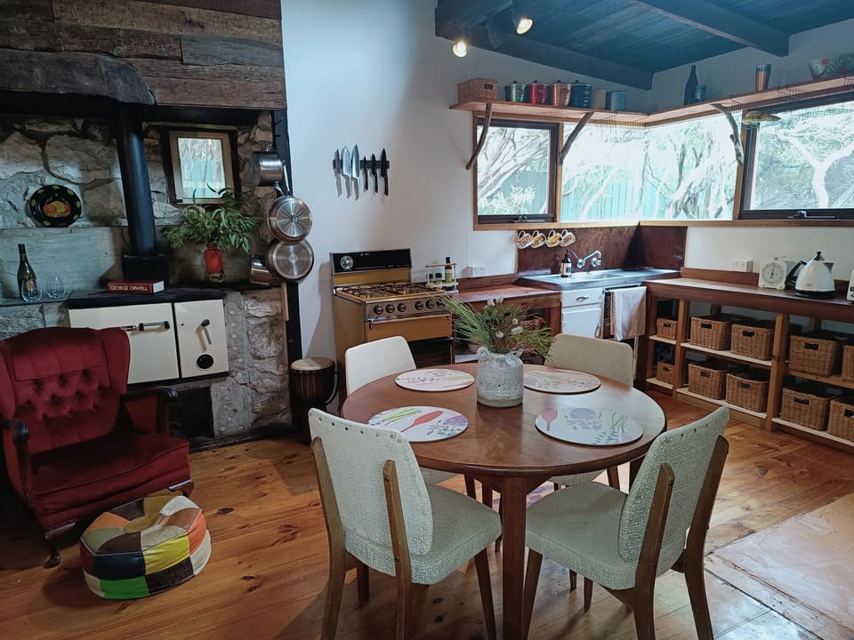 Fully equipped space with all you need in the kitchen 