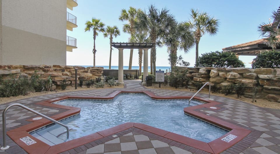 Resort Hot Tubs Overlooking Lagoon & Gulf • Relax After Beach Fun