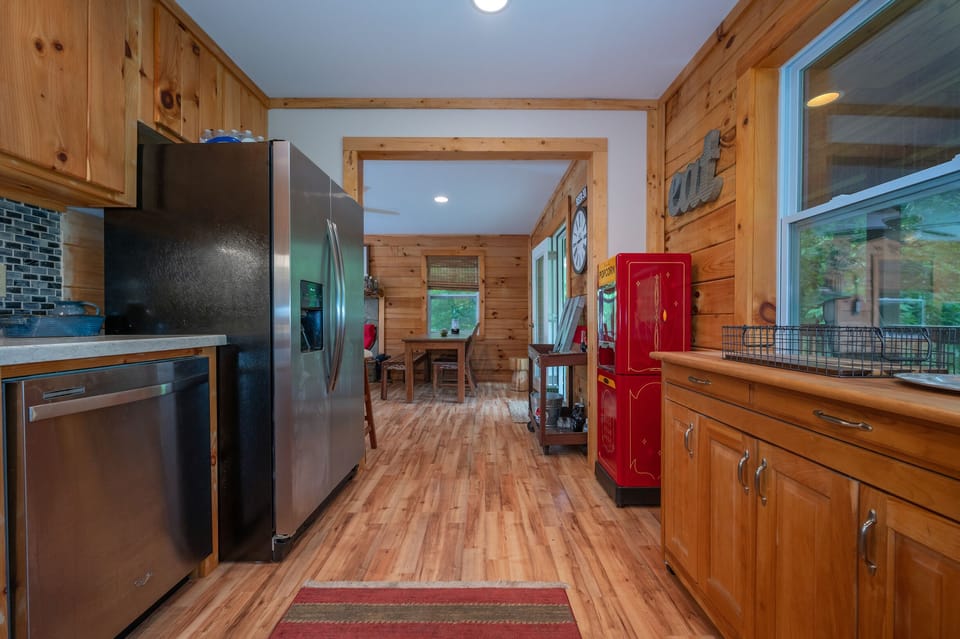 Full kitchen