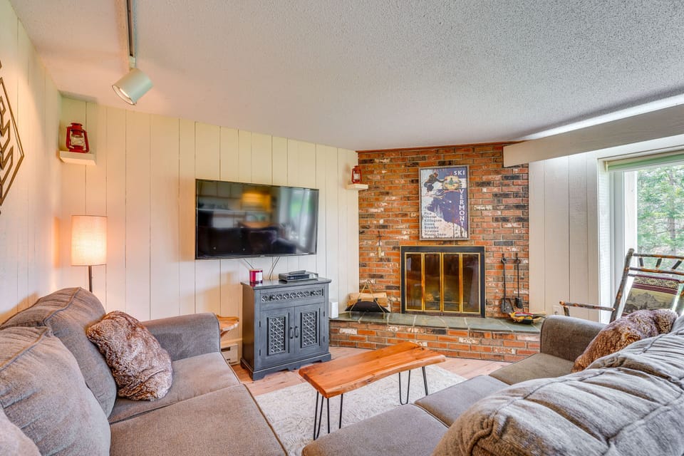 Peru Vacation Rental | 3BR | 2BA | 1,000 Sq Ft | Stairs Required