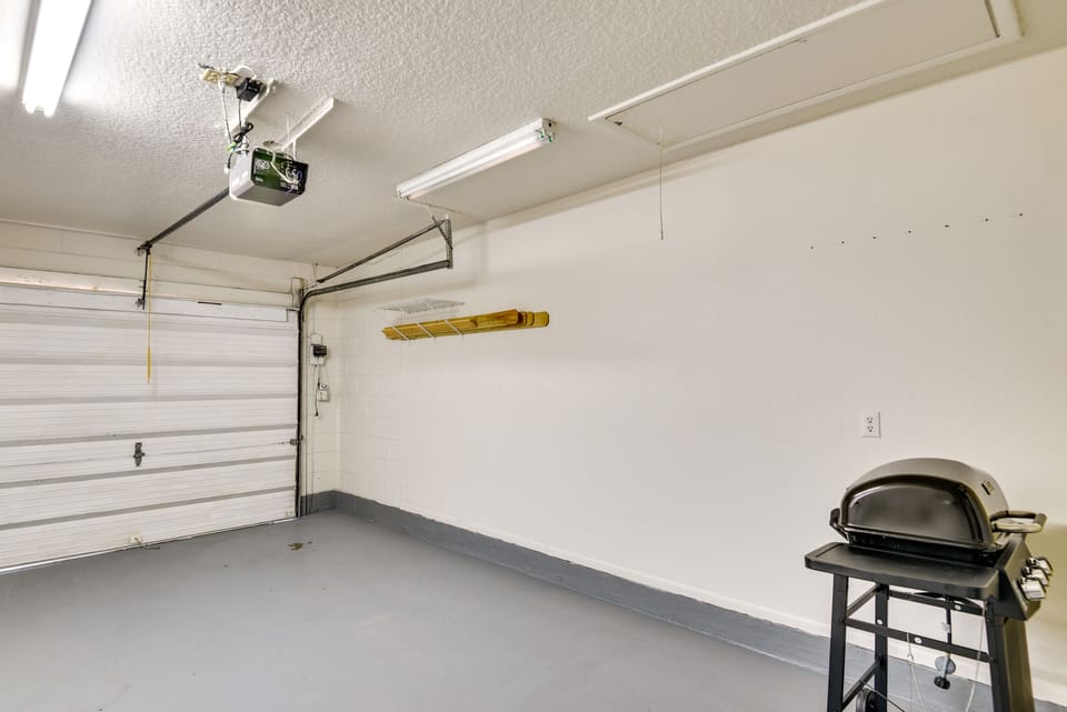 Parking | Garage (1 Vehicle) | Driveway (2 Vehicles) | Street Parking