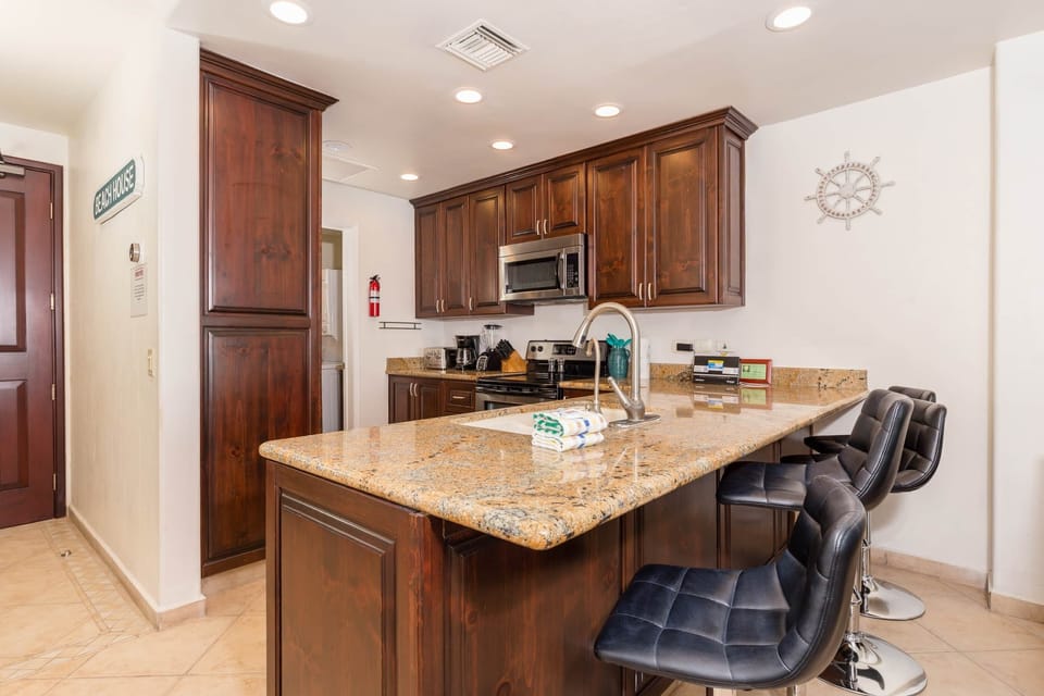 Kitchen (1)