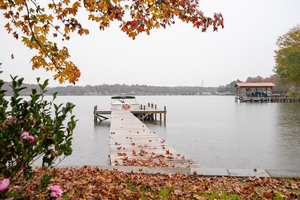 There is room to dock your boat at our house.  The sea wall has stairs for easy entry to the water. 
