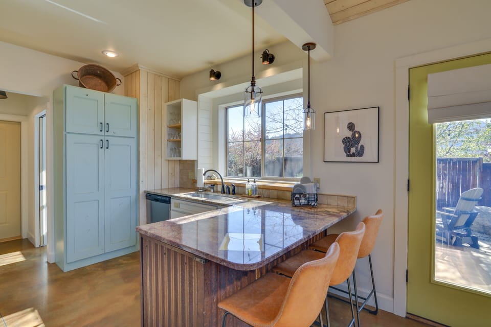 Breakfast Bar | 1st Floor
