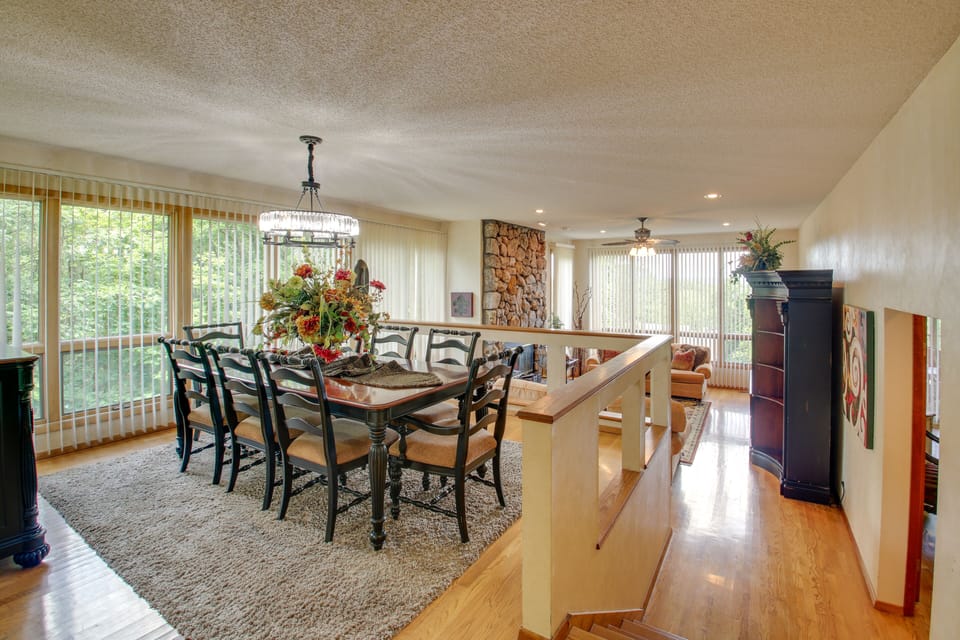 Dining Area | Dishware & Flatware