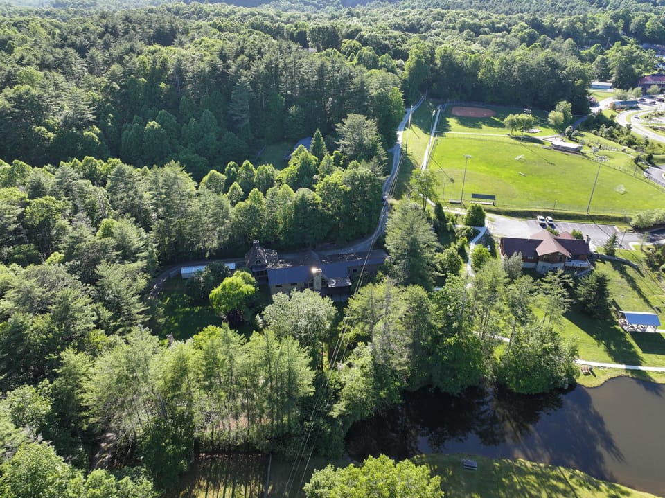 Aerial view of house and Cashiers