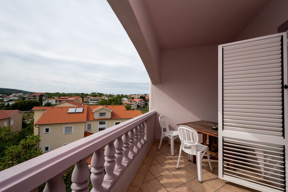 Balcony 2