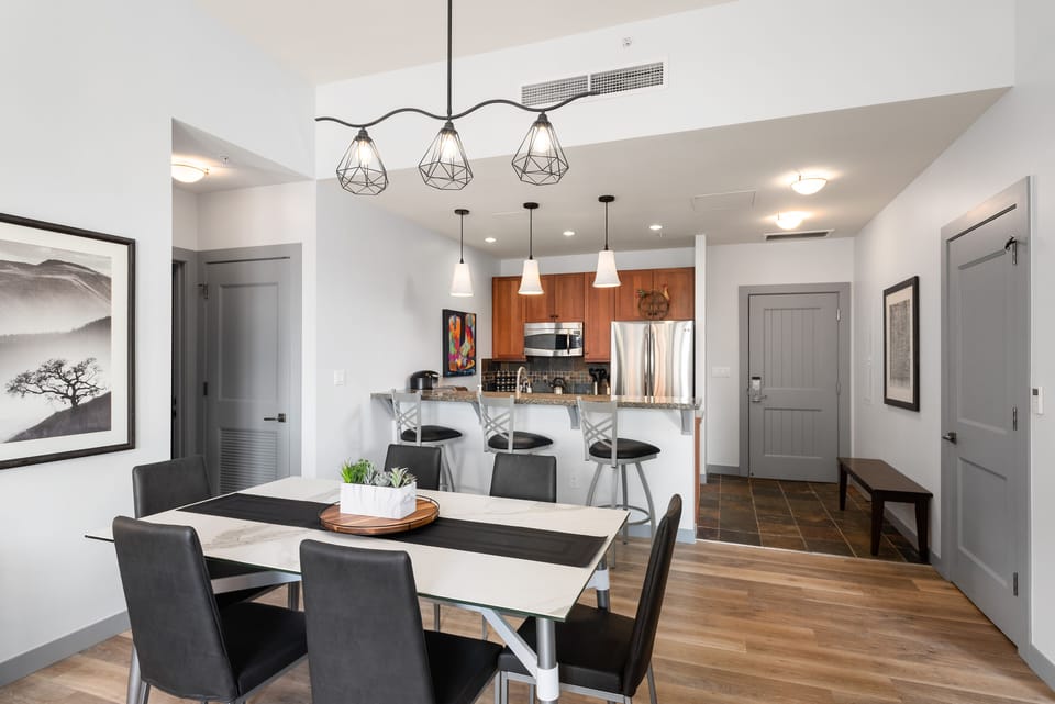 Dining Room / Kitchen