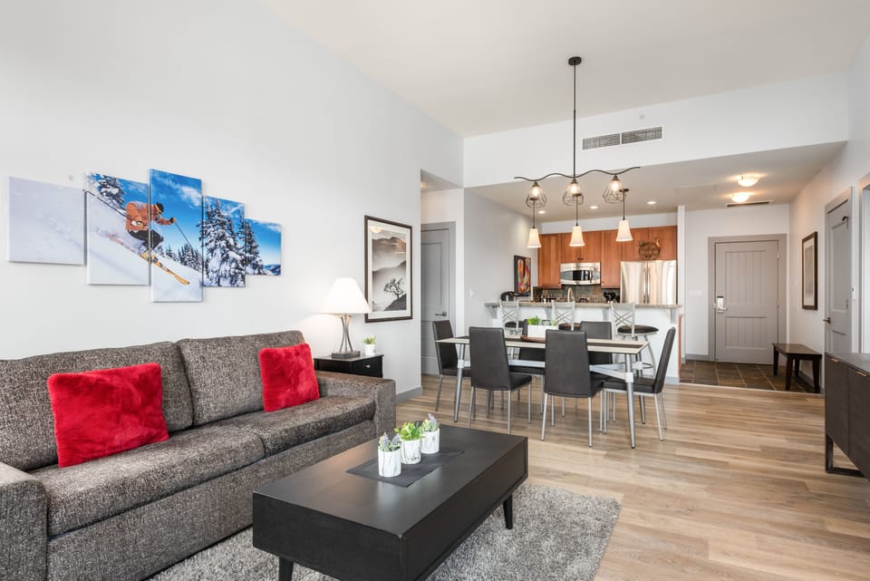 Living Room / Dining Room