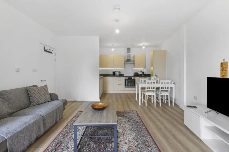 Living Room & Dining Area