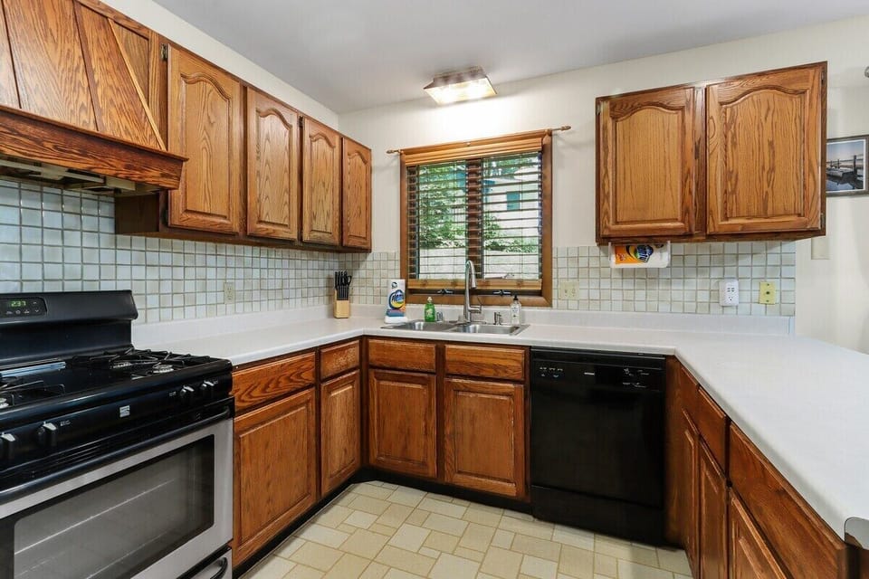 Full Kitchen