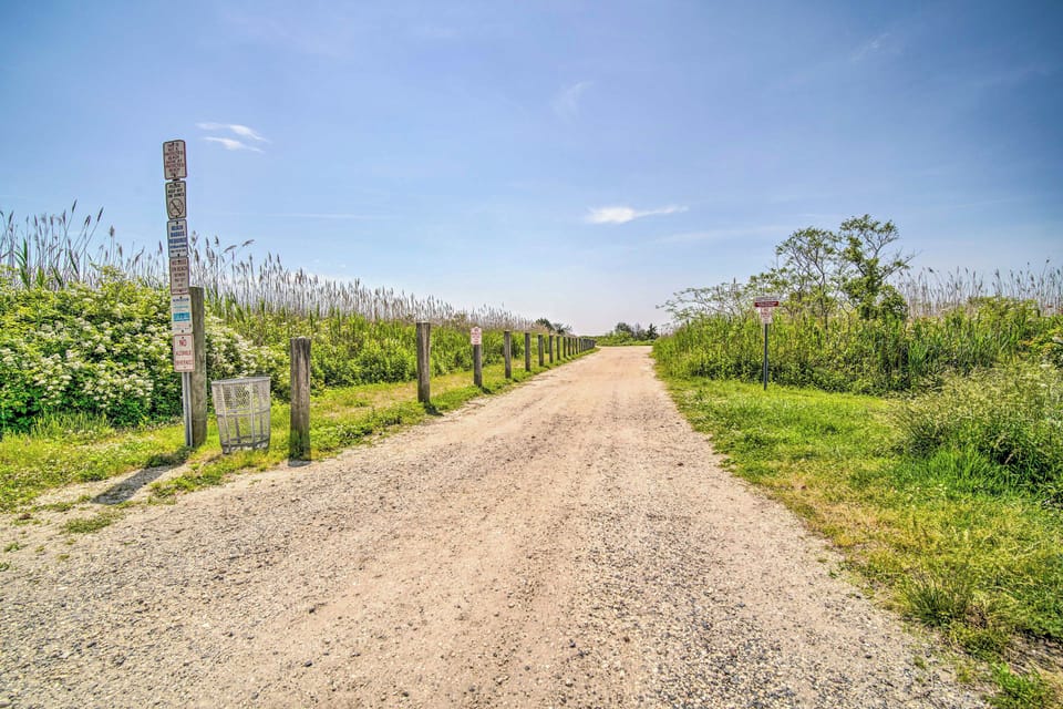 Trail to Beach