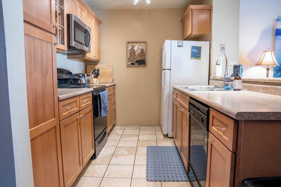 Help yourself to our Spices, Dish Soap, Dishwasher Detergent, Paper Towels, Trash Bags, Aluminum Foil, Plastic Wrap, Parchment Paper, and Ziploc Bags.