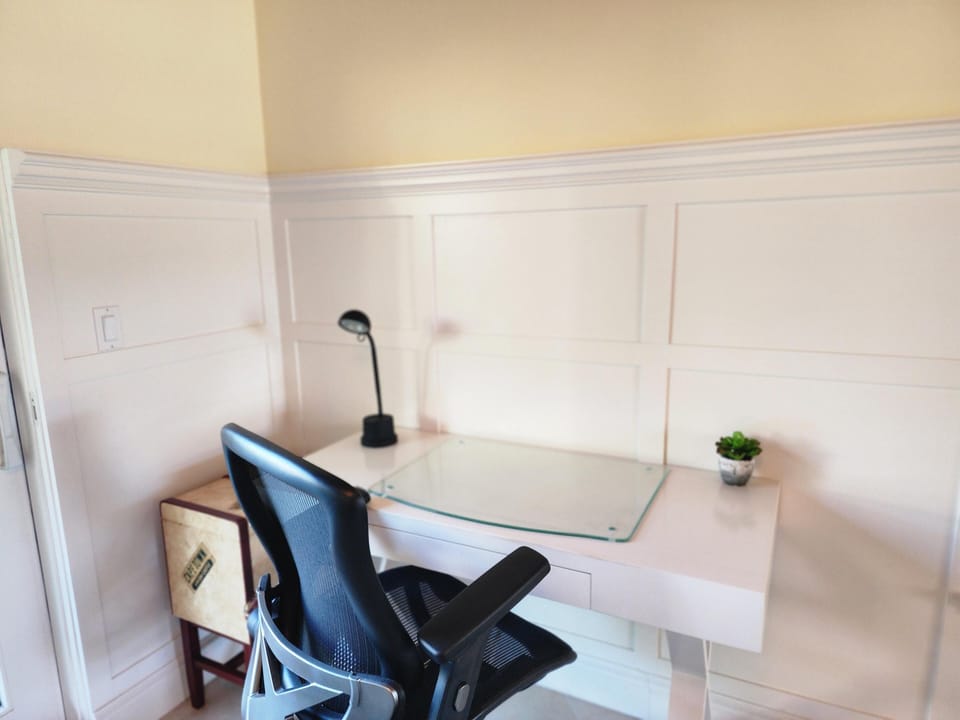 Bedroom 3 Desk
