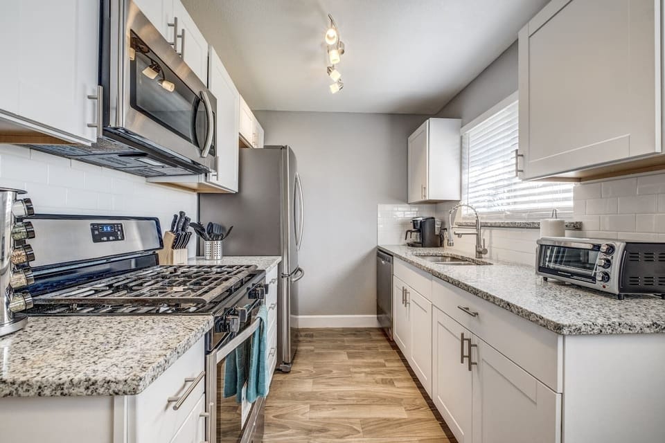 Fully Stocked Kitchen