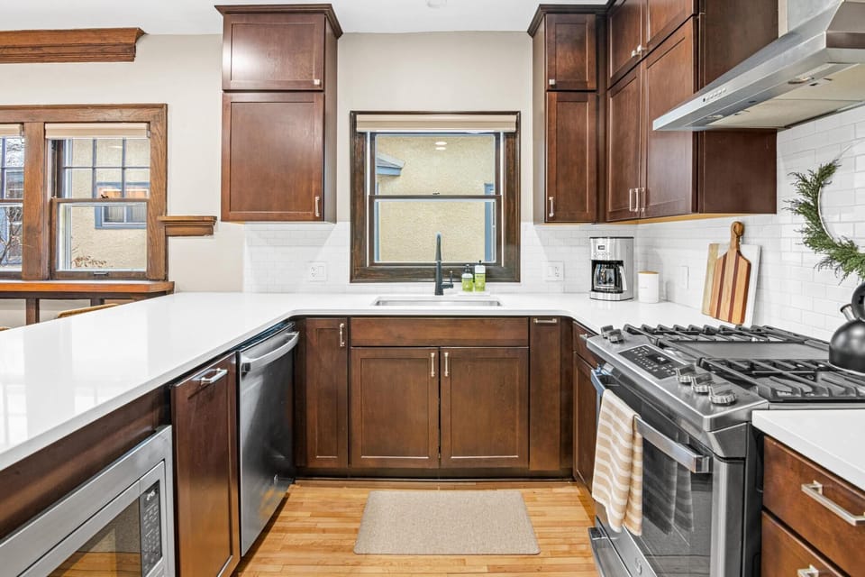 [Kitchen] Fully stocked & equipped kitchen with updated appliances.