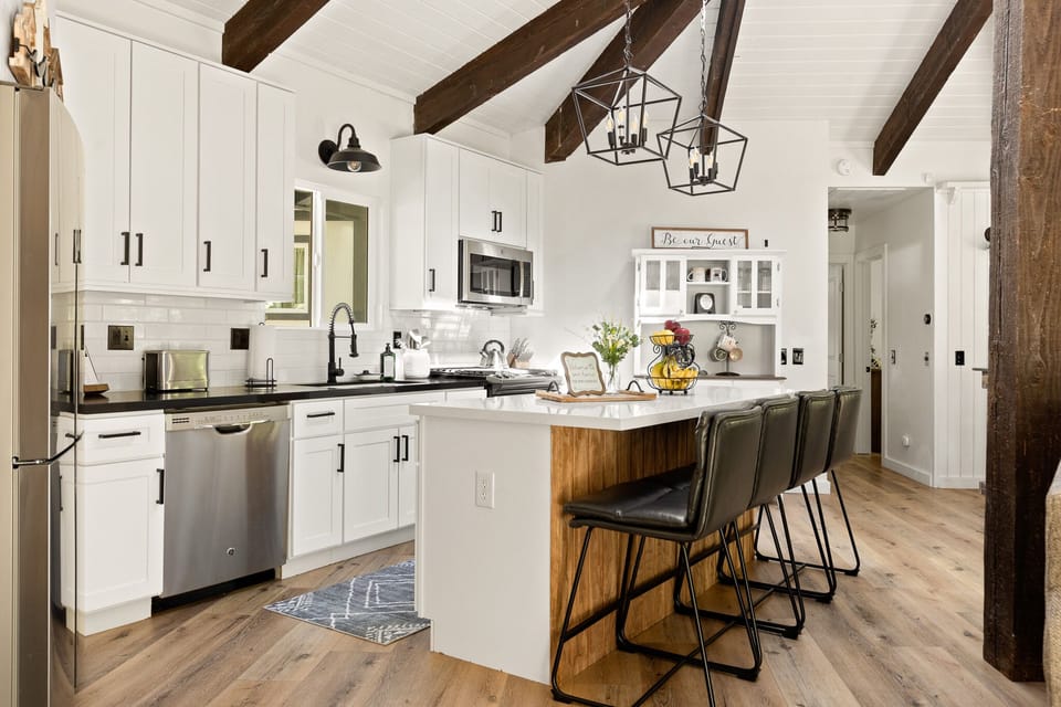 Newly remodeled kitchen with everything you need to cook a home cooked meal. 