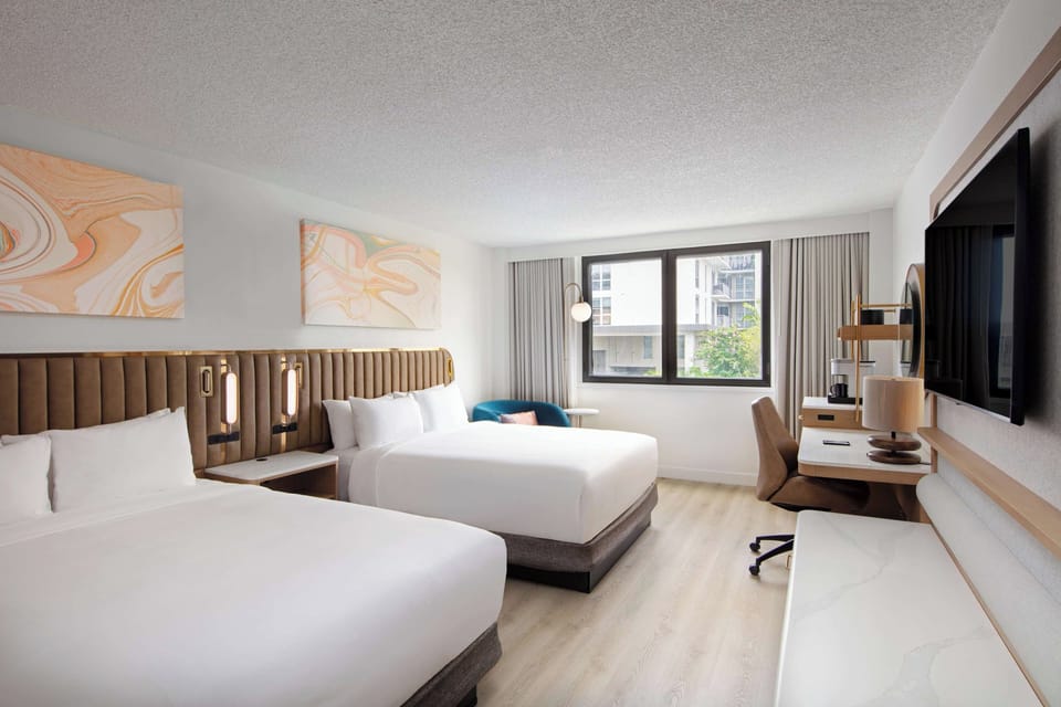 2 Double beds. Exact unit will be assigned upon arrival. Views, colors and decor may vary.