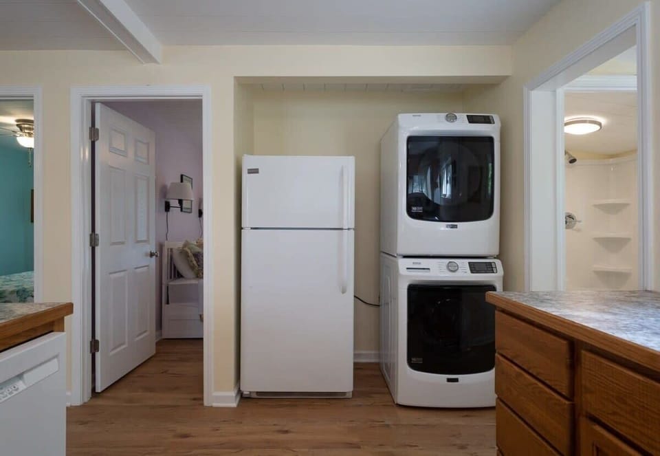Fridge & washer/dryer as seen from the kitchen of Morningside Vista