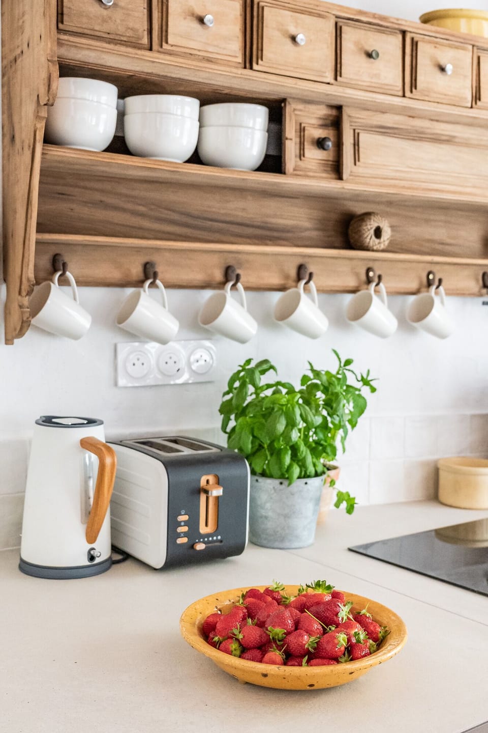Modern, fully equipped kitchen for your convenience