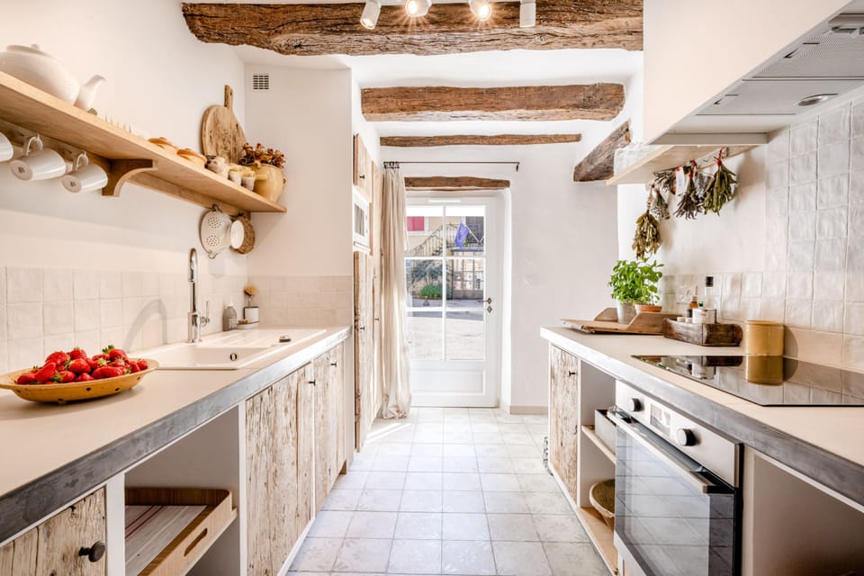 Modern, fully equipped kitchen for your convenience