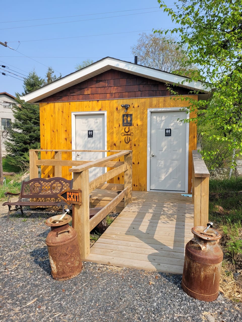 Shower house with running water is open in frost-free months