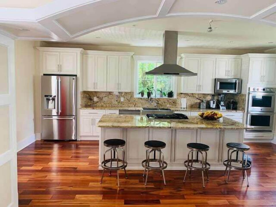 Kitchen 2 - Main Floor