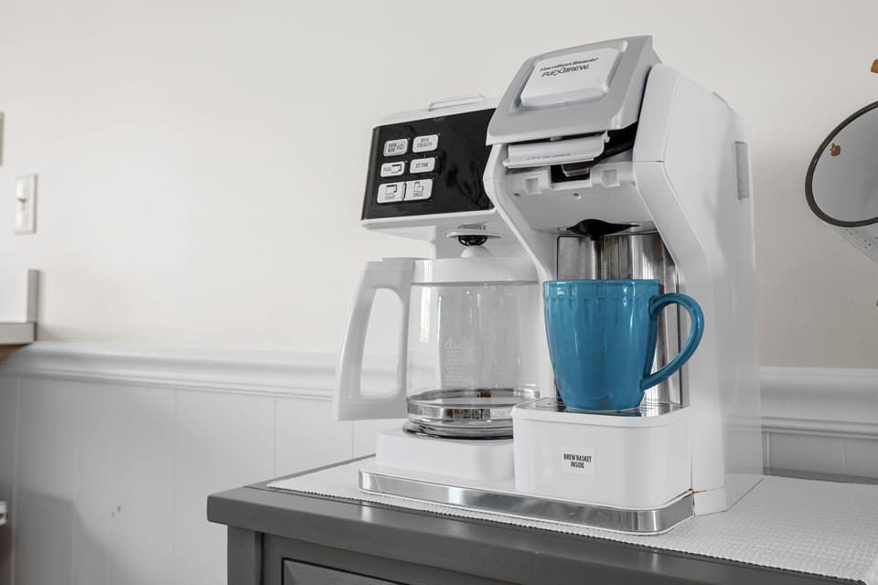 Coffee bar with ground coffee, K cup and tea.