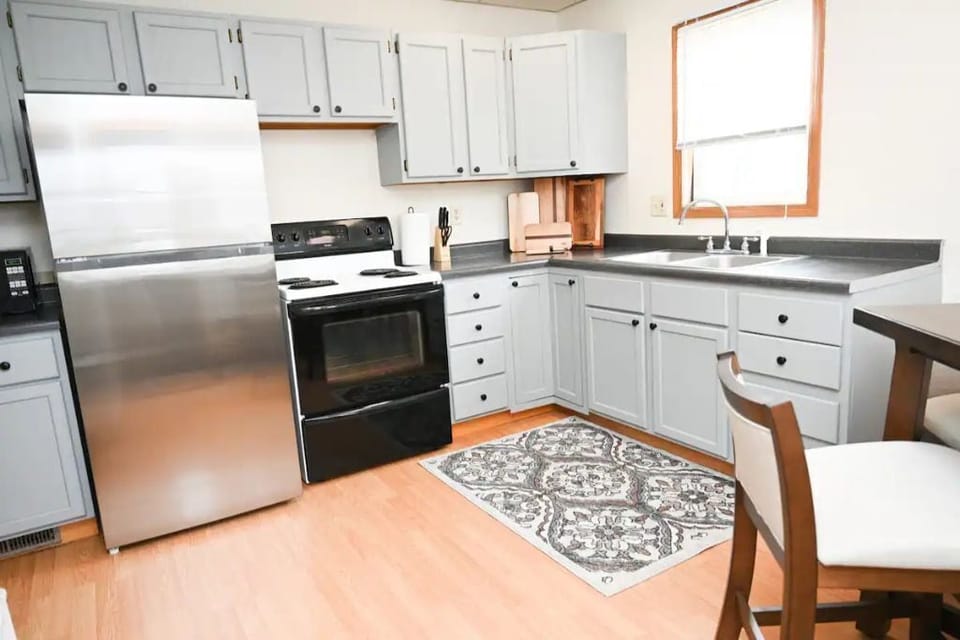 Work your cooking mastery in the kitchen with all the kitchen supplies you need.