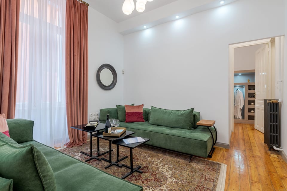 Living room, Sitting area