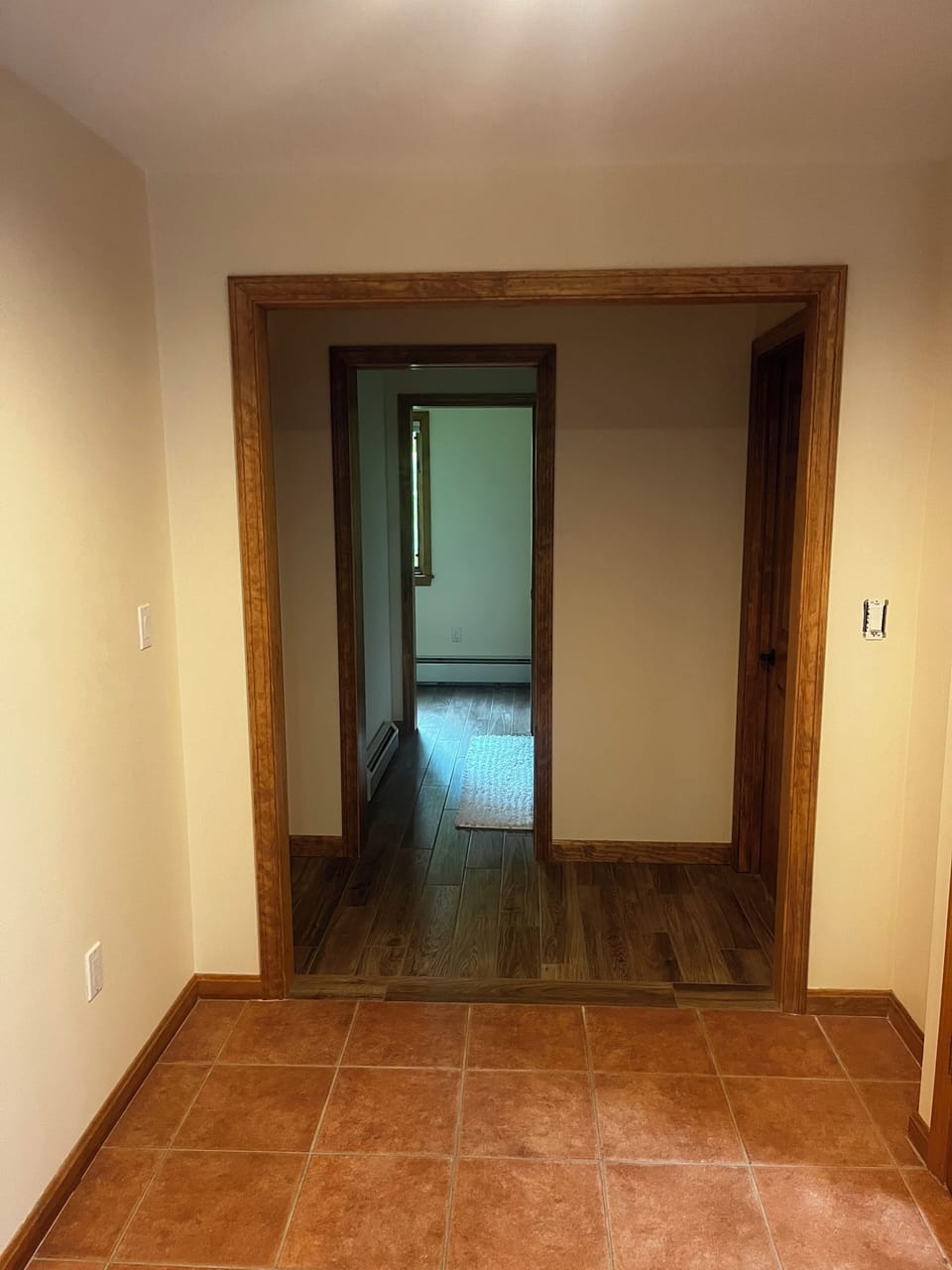 Hallway main level with 2 bedrooms 