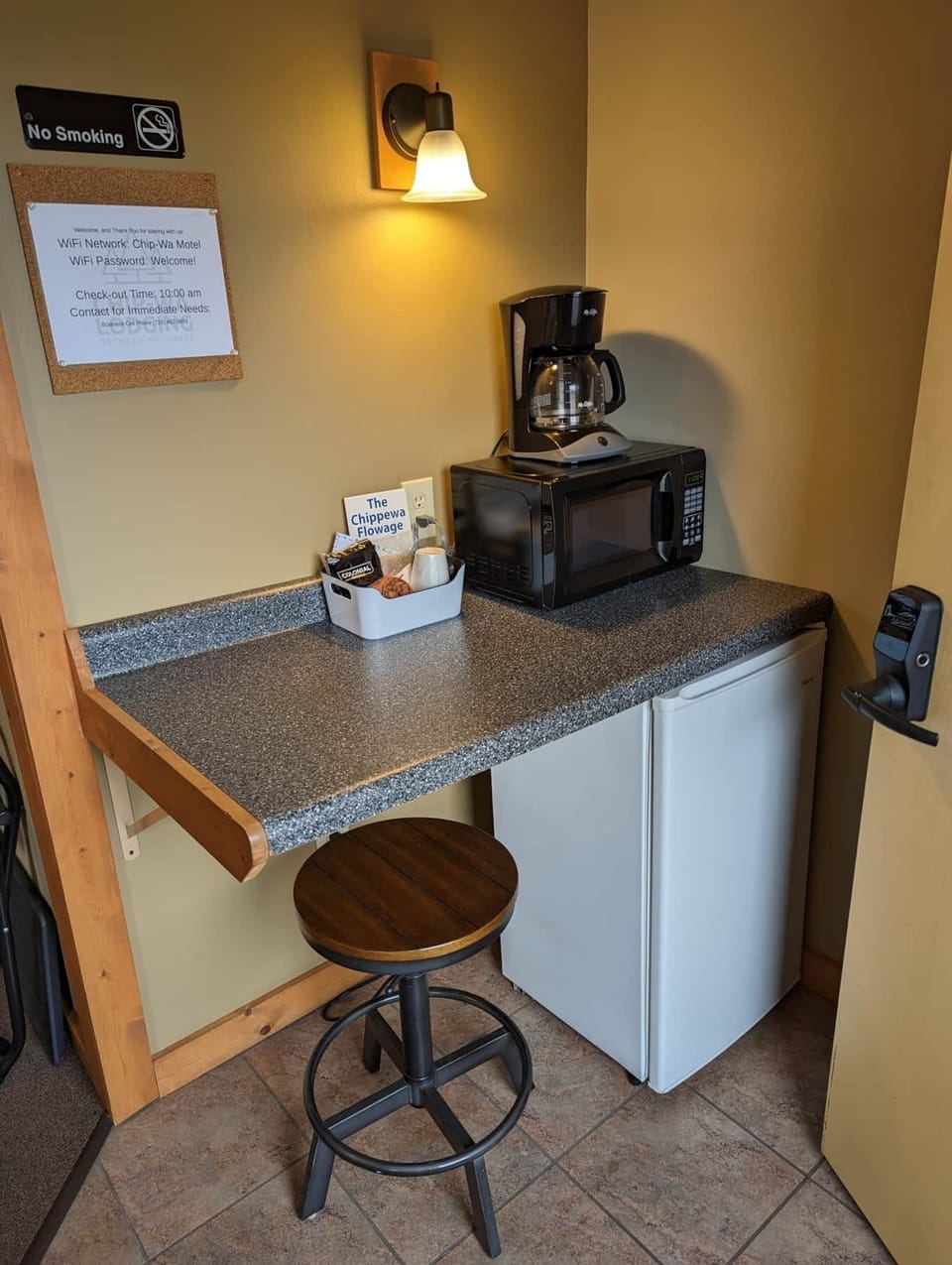 WiFi, Coffee Maker, Microwave, Fridge/Freezer (2)