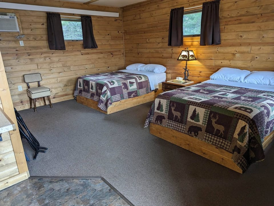 Room 6 - Two Full/Double Beds (1)