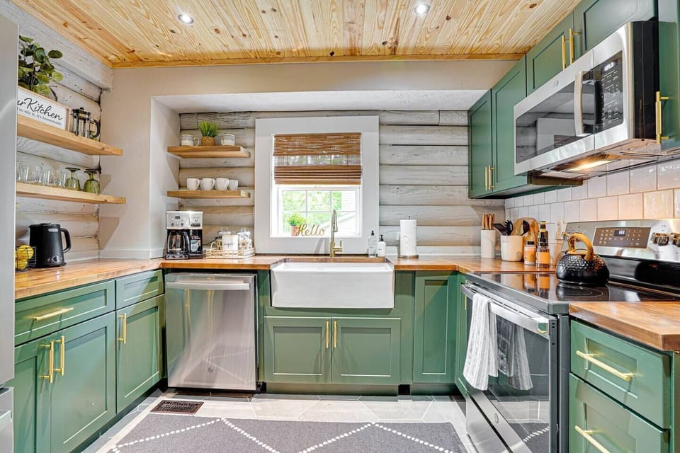 Make yourself coffee or prep some meals here in this fully stocked kitchen. Several coffee makers, a stove, microwave, pots & pans, a blender, crockpot, toaster .. everything you need to prepare a home cooked meal for your family or friends.