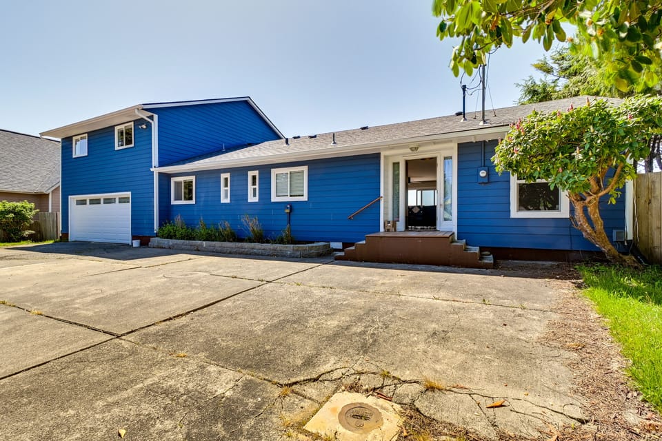 House Exterior | Large Deck | Outdoor Dining Area | Private Hot Tub | Free WiFi