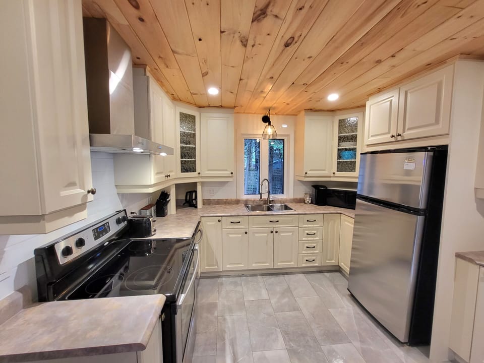 Kitchen (2)