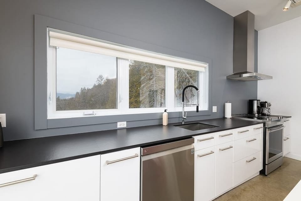 Kitchen, 3rd floor