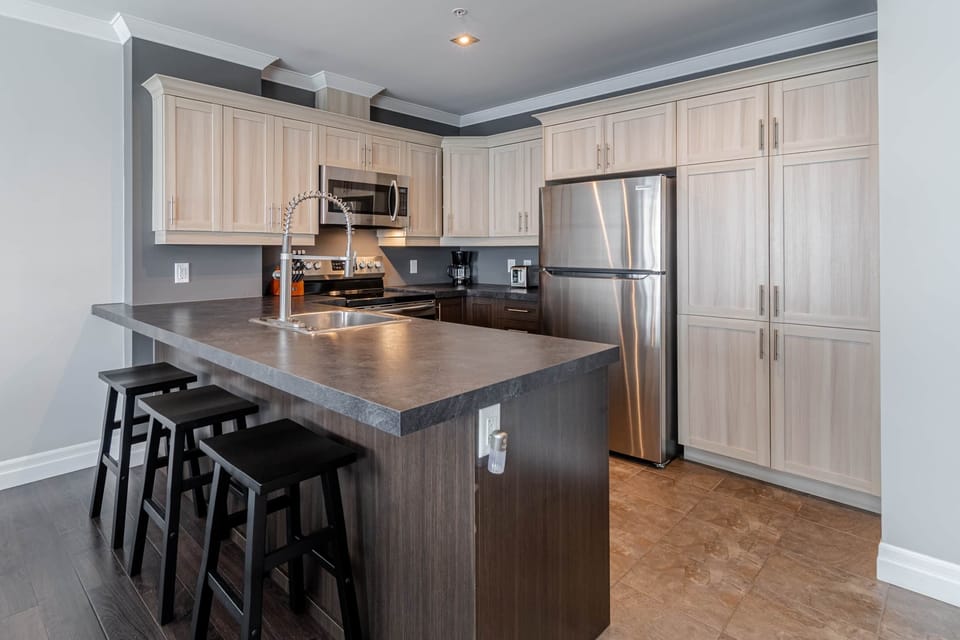 Kitchen, island and benches