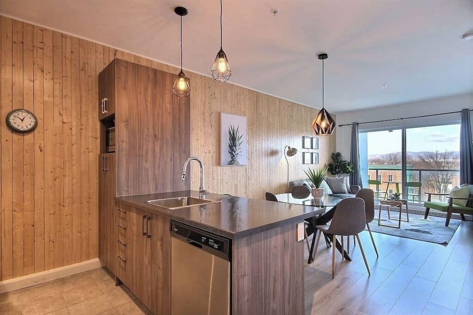 Kitchen, overview