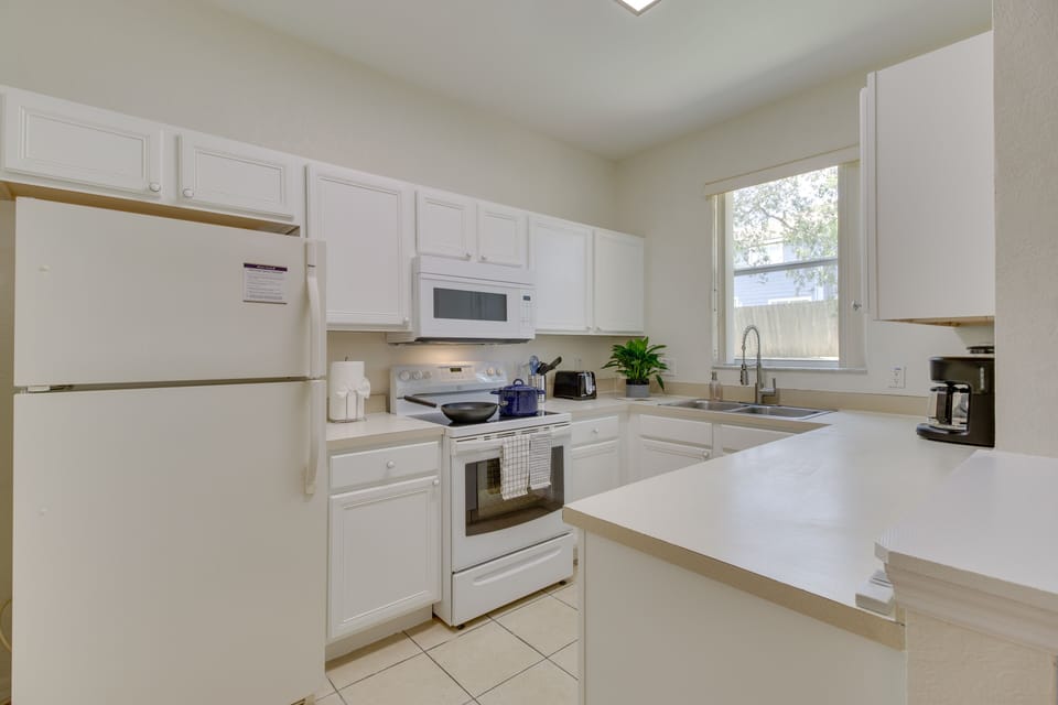 Kitchen | 1st Floor | Coffee Maker | Dishwasher