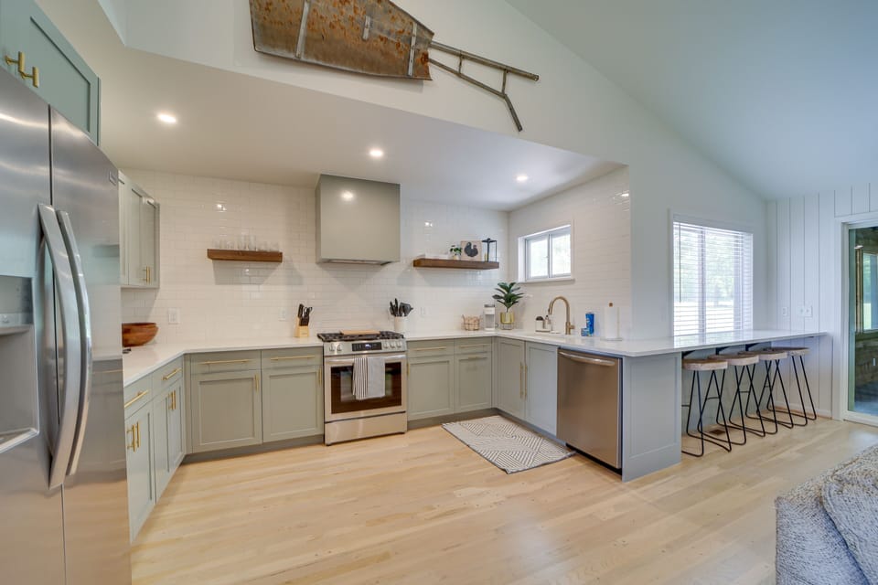 Kitchen | Main Level | Dishwasher | Coffee Maker