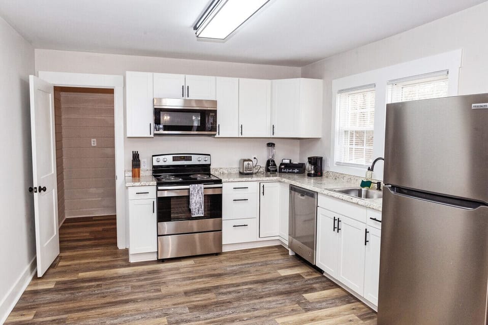 Kitchen Leads to Washer/Dryer Room