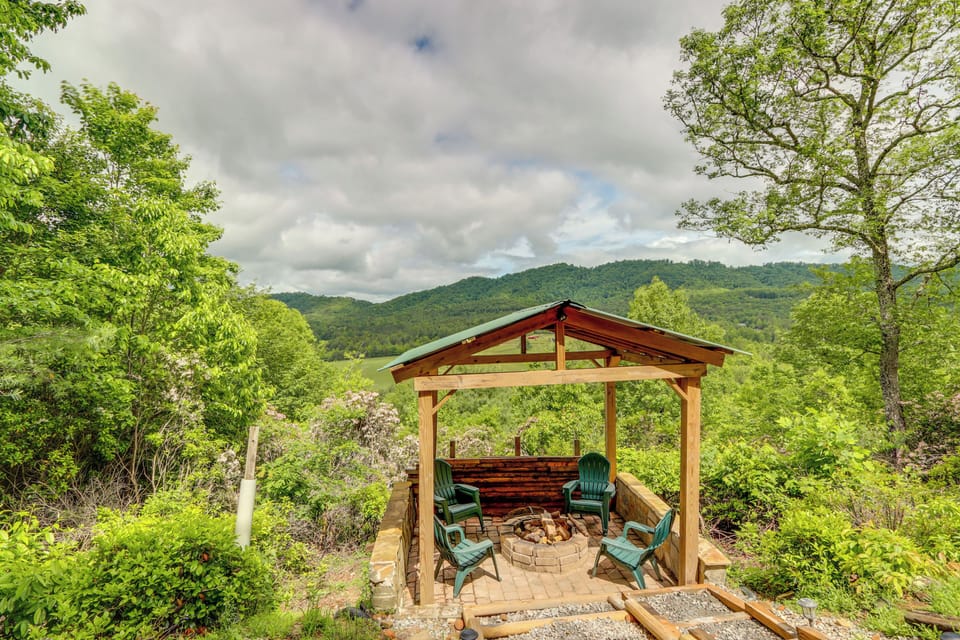 Gazebo & Fire Pit Area | Mountain Views | Self Check-In