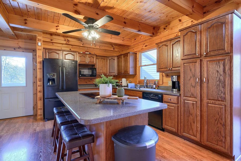 Kitchen well equipped with everything you'll need for a comfortable stay