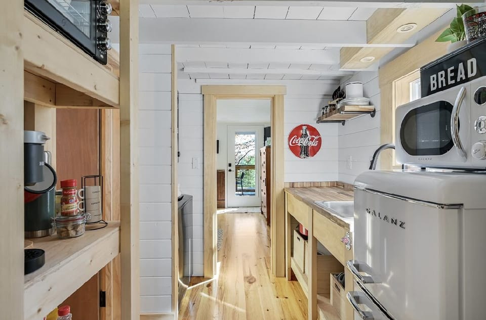 Toaster Oven, Electric Skillet, Crock Pot, Keurig